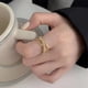 thumbnail image 4 of Anillo de oro retorcido con diamantes de imitación, anillo con forma geométrica, diamantes de imitación, ajustable, líneas doradas, anillo minimalista, regalo para ella, 4 of 7