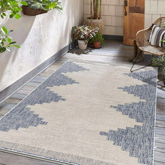 Hauteloom Djugun Outdoor Area Rug - Outside Porch Patio Rug Carpet - Waterproof Rug - Geometric - Blue, Gray, Beige - 5'3" Round