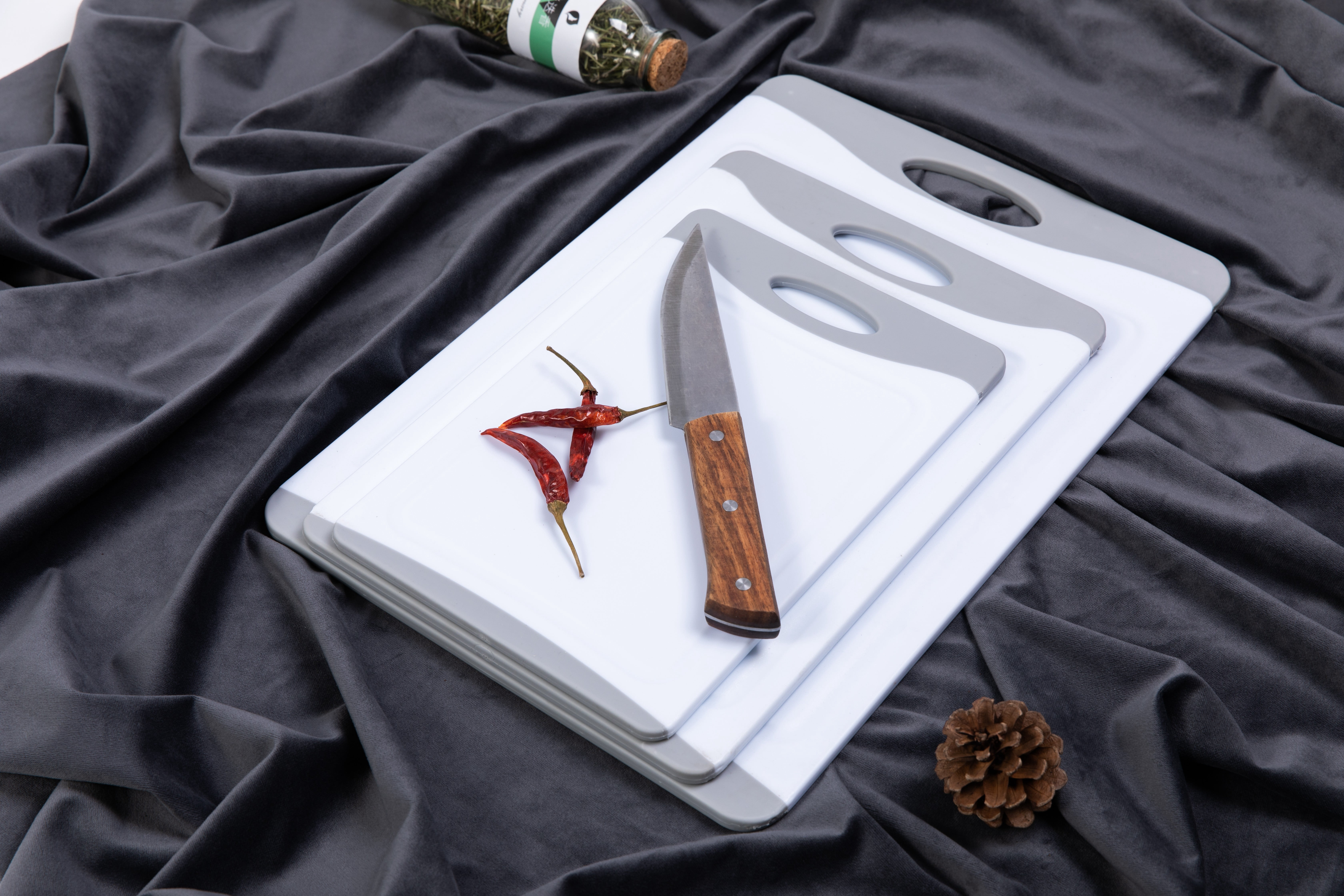 Mainstays White Poly Cutting Board Set with 3 Different Sizes