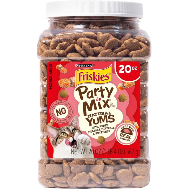 Purina Cat Treats, Party Mix Gravy-licious Crunch Chicken and Gravy Flavors - 20 oz. Pouch