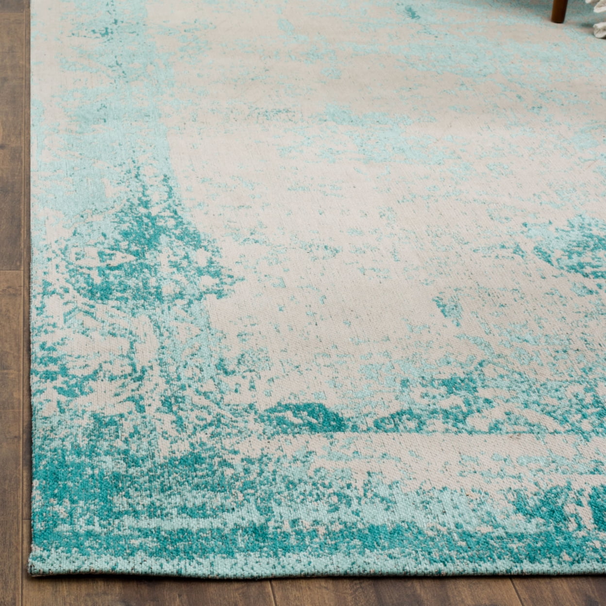 SAFAVIEH Classic Vintage Peter Oriental Runner Rug, Turquoise, 2'3" x 8'