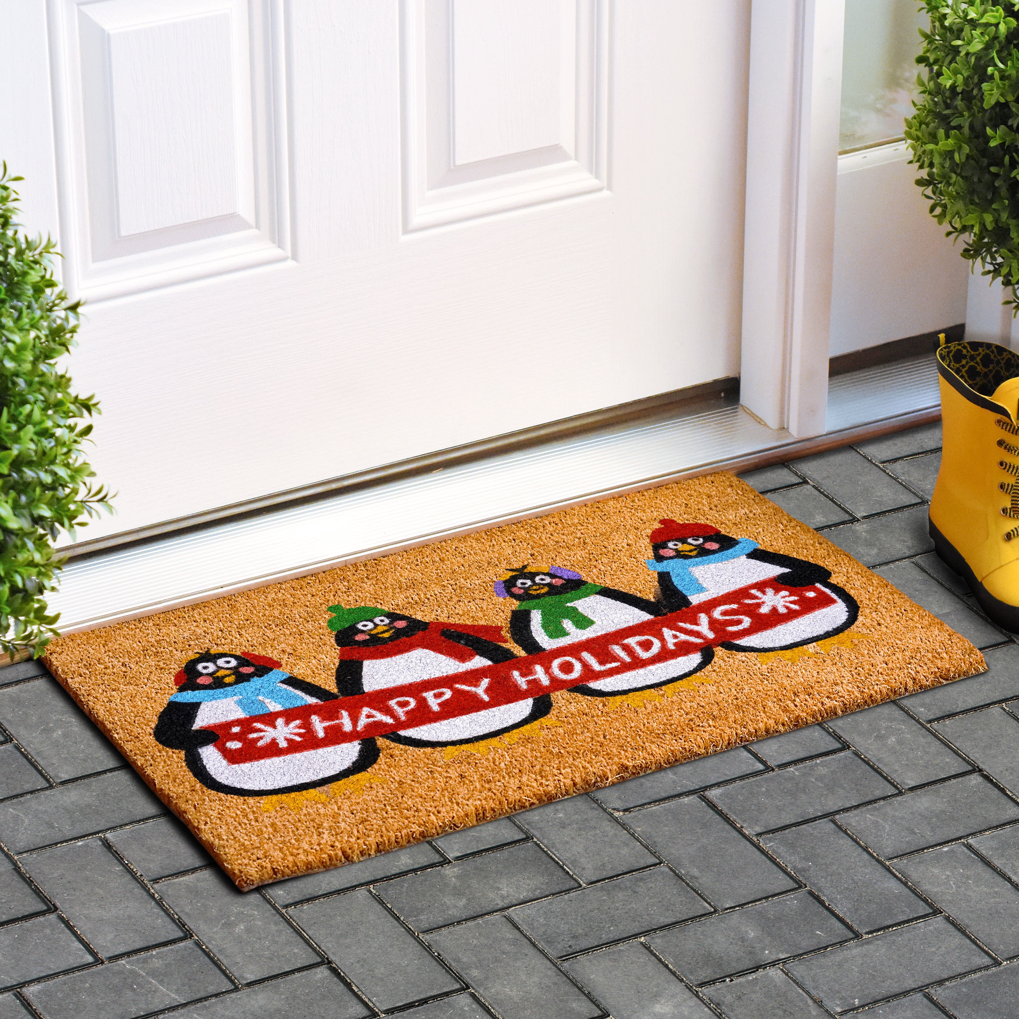 Calloway Mills Holiday Penguines Outdoor Doormat