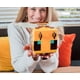 thumbnail image 4 of ER Minecraft Yellow Bee Figural LED Mood Light - Lámpara de mesita de noche para escritorio - Accesorios de decoración del hogar y elementos esenciales del dormitorio - Videojuego oficial coleccionable - 5 pulgadas de altura oso de fresa Electrónica, 4 of 5