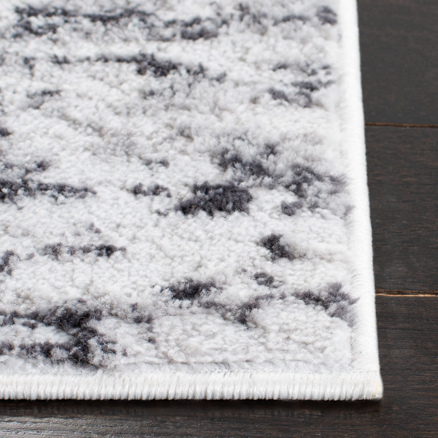Safavieh Amelia Lester Abstract Area Rug, Light Gray/Charcoal, 8' x 8' Square
