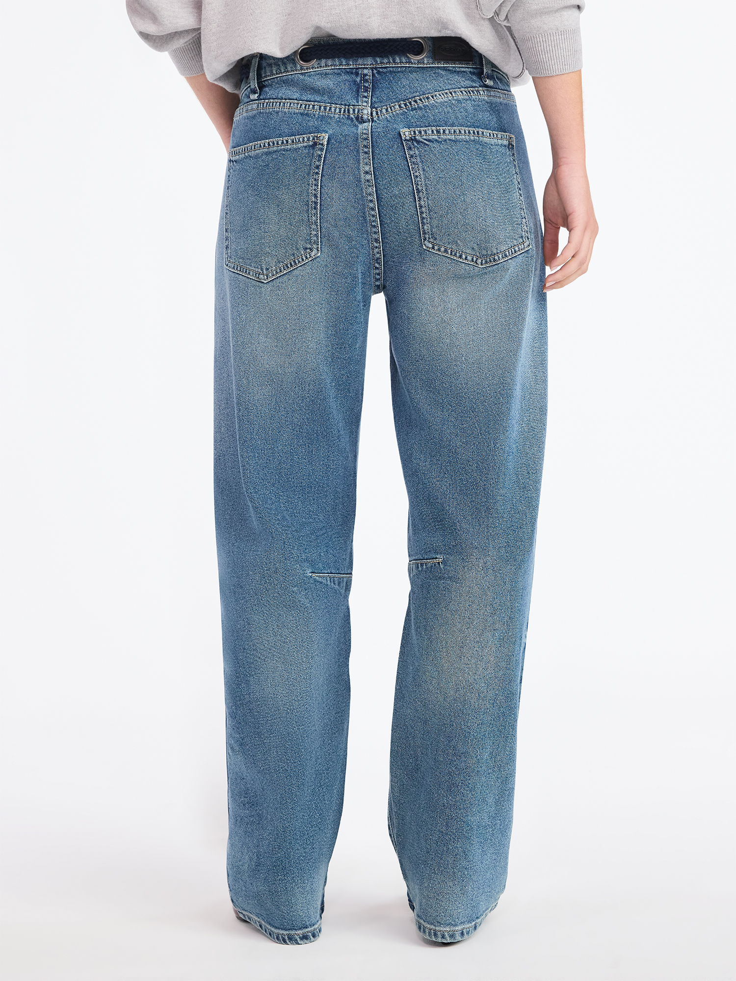 Scoop Women's and Women’s Plus High Rise Darted Barrel Jeans with Rope Belt, Sizes 0-26W