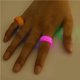 thumbnail image 5 of Bewildely Anillo luminoso, anillo de joyería genial, anillo de resina brillante, juguete para regalo para niños, hombres y mujeres Kits de decoración para fiestas No.2 Bewildely HA041429-02, 5 of 6
