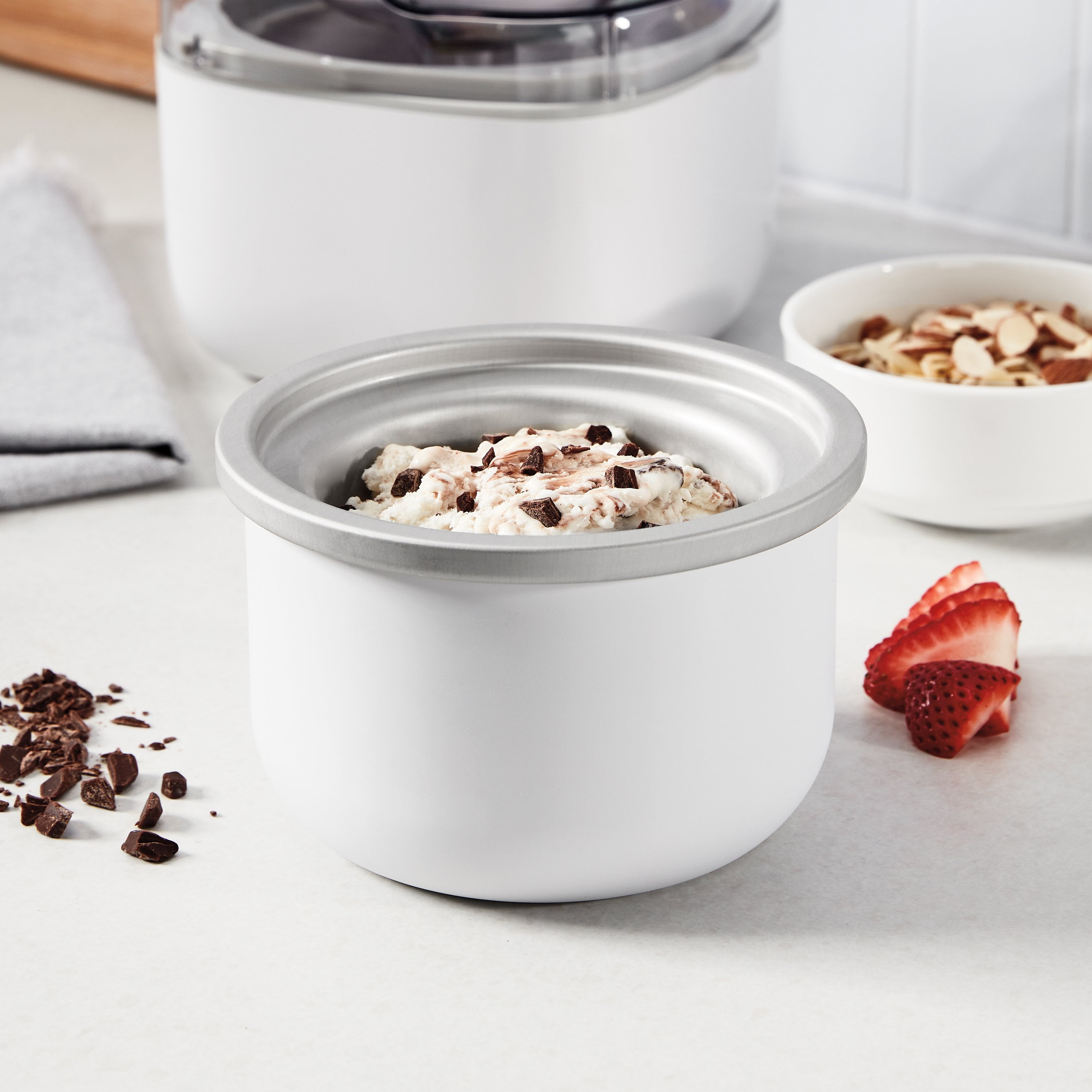 Cuisinart 1 Pint Wonder Single-Serve Ice Cream Maker