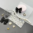 thumbnail image 3 of Accesorios para bolso con cadena de perlas con lazo negro SANUIU Charm Set, 3 of 8