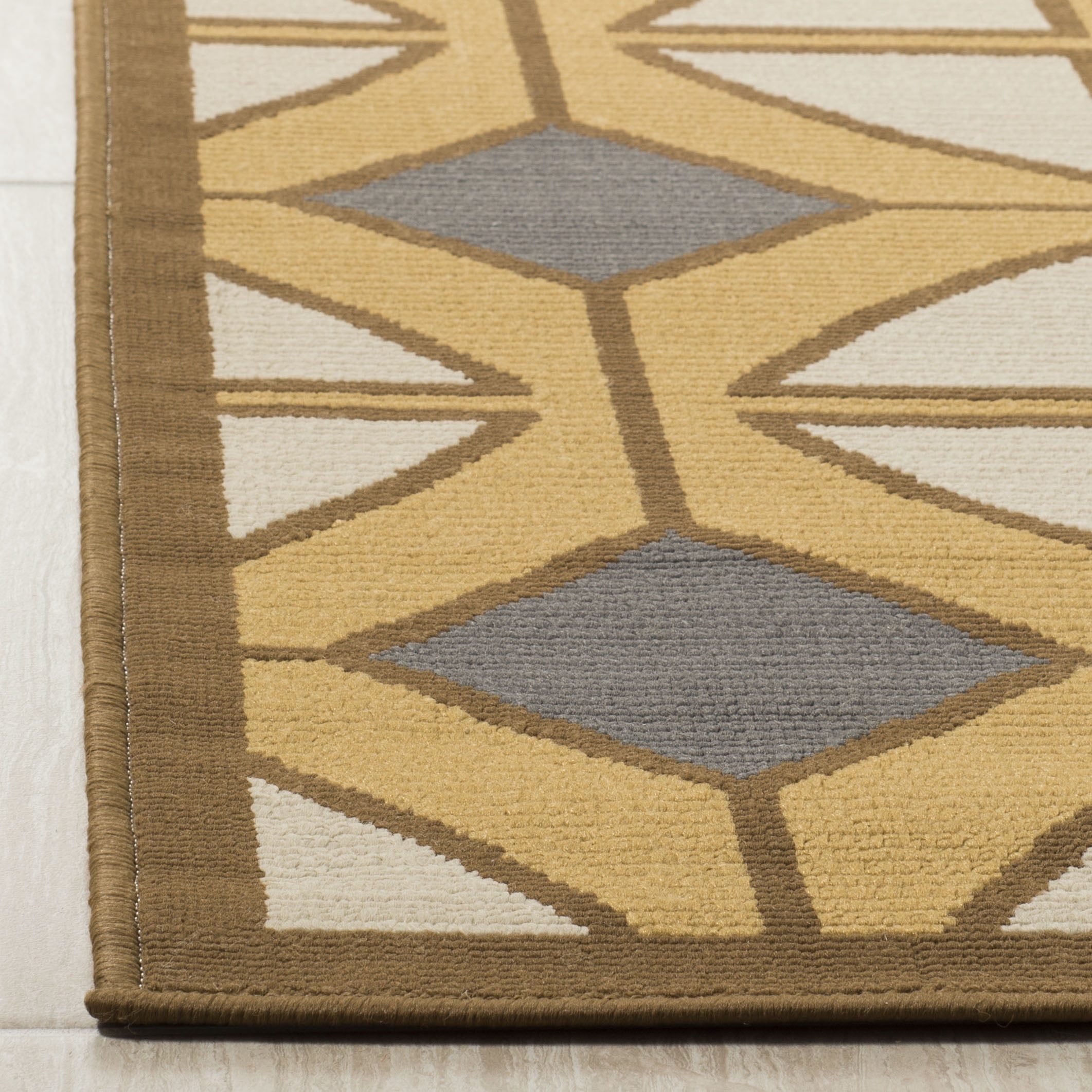Safavieh Hampton Lucas Geometric Indoor/Outdoor Area Rug, Camel/Ivory, 4' x 6'