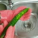 thumbnail image 3 of Guante de limpieza de escamas de pescado y patatas peladas, herramienta antideslizante para frotar verduras y cocina, 3 of 8