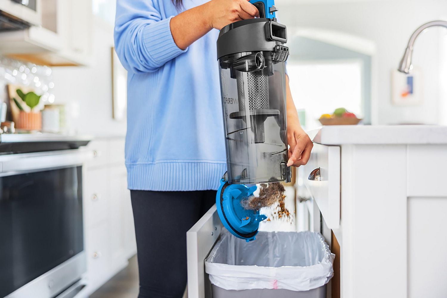 BISSELL® PowerForce® Bagless Upright Vacuum, Lightweight, powerful vacuum