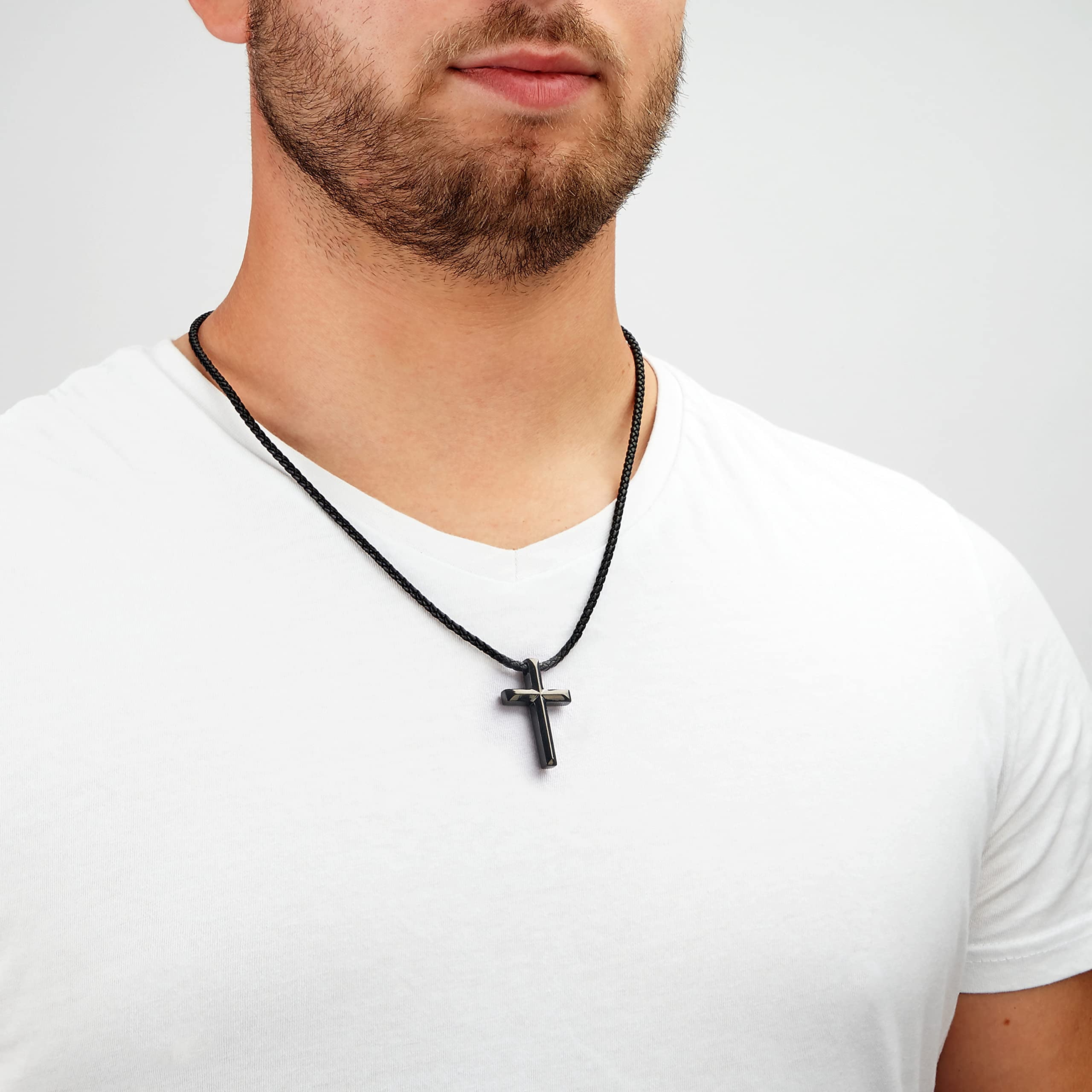 SERASAR Men's Genuine Leather Necklace "Cross" with Stainless steel Pendant and Magnetic Closure, Black 60cm, incliding Gift box
