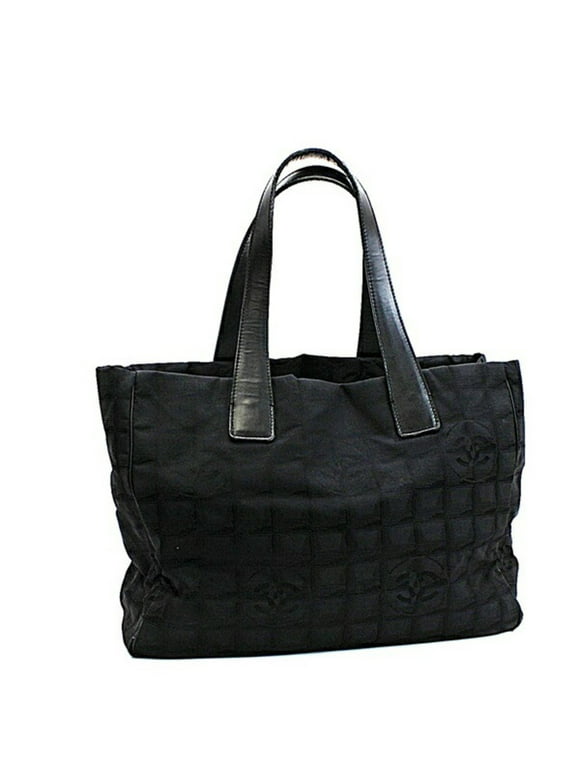 CHANEL Women's Bags & Accessories in Bags & Accessories CHANEL Women's Bags & Accessories in Bags & Accessories