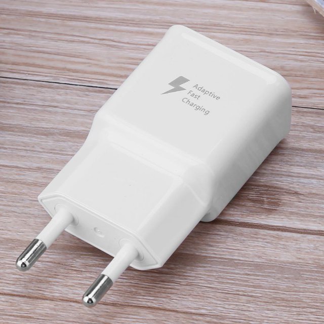 Adaptador de corriente Kuymtek cargador de pared carga rápida adaptable enchufe de la UE teléfono Samsung blanco
