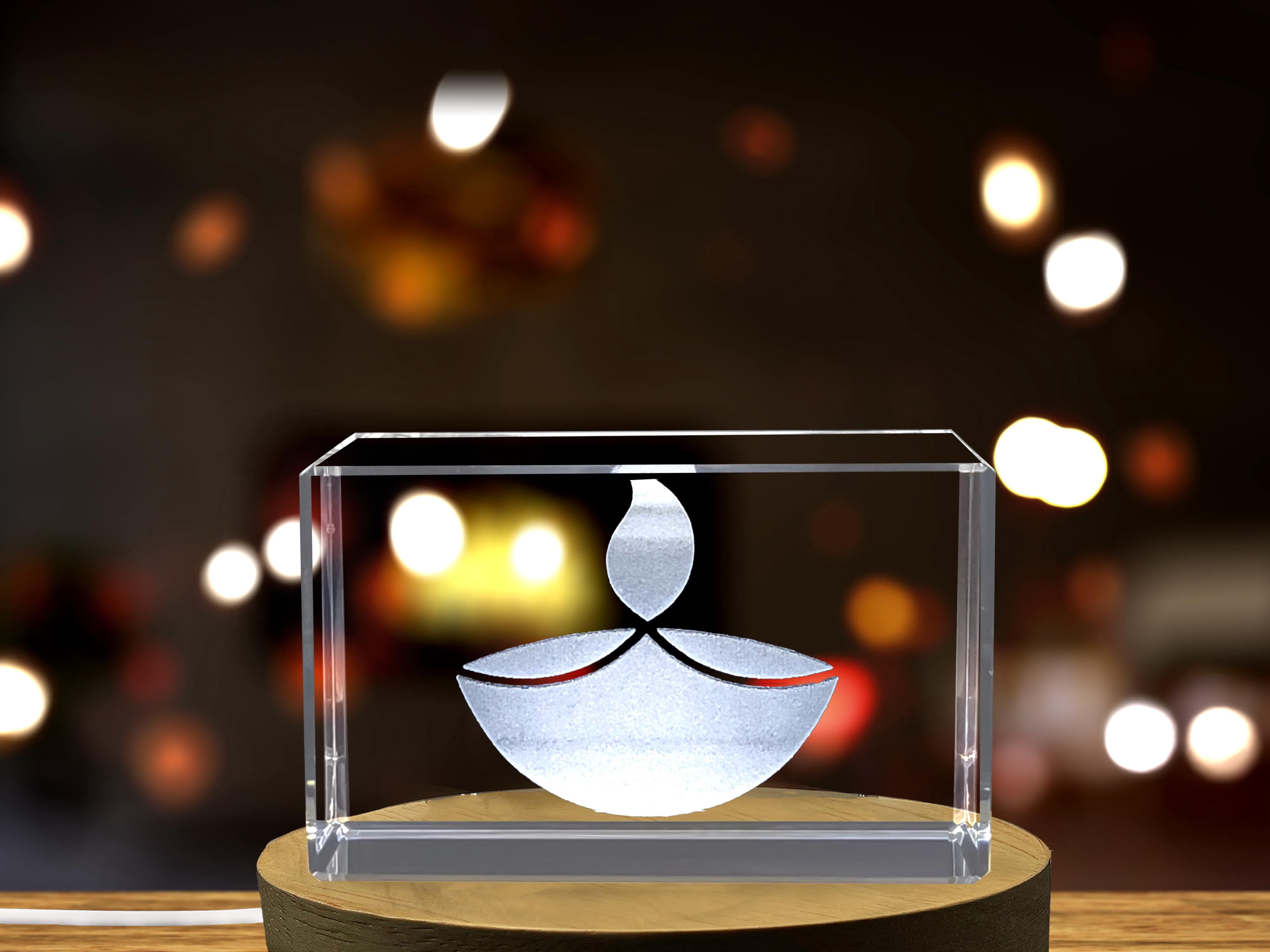 Beautiful 3d Engraved Standing Oil Lamp Crystal Gift