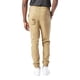 thumbnail image 3 of Pantalón Jogger Denizen from Levi's para Hombre color Beige, 3 of 4