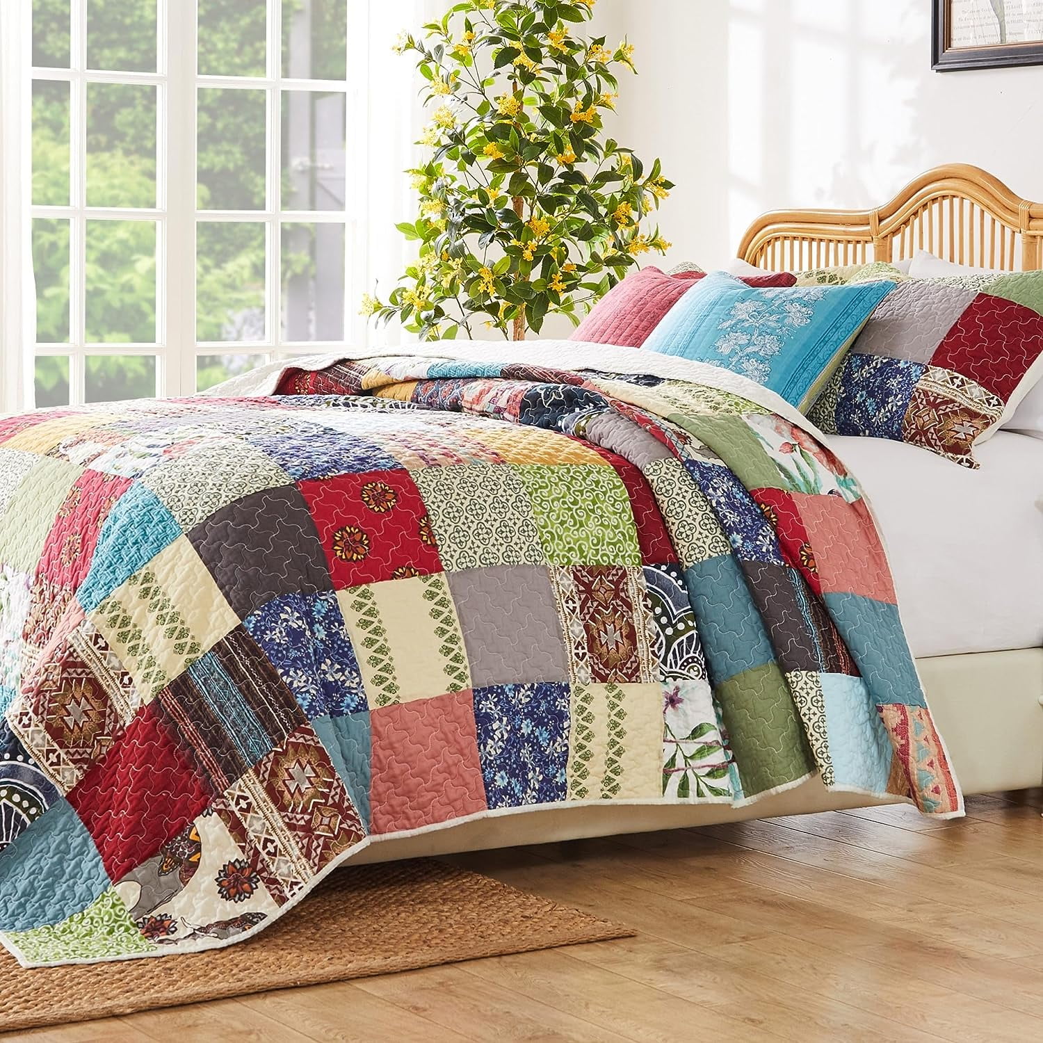 Greenland Home Fashions Renee Upcycle Remnant Fabric Authentic Patchwork Quilt Set, 3-Piece King