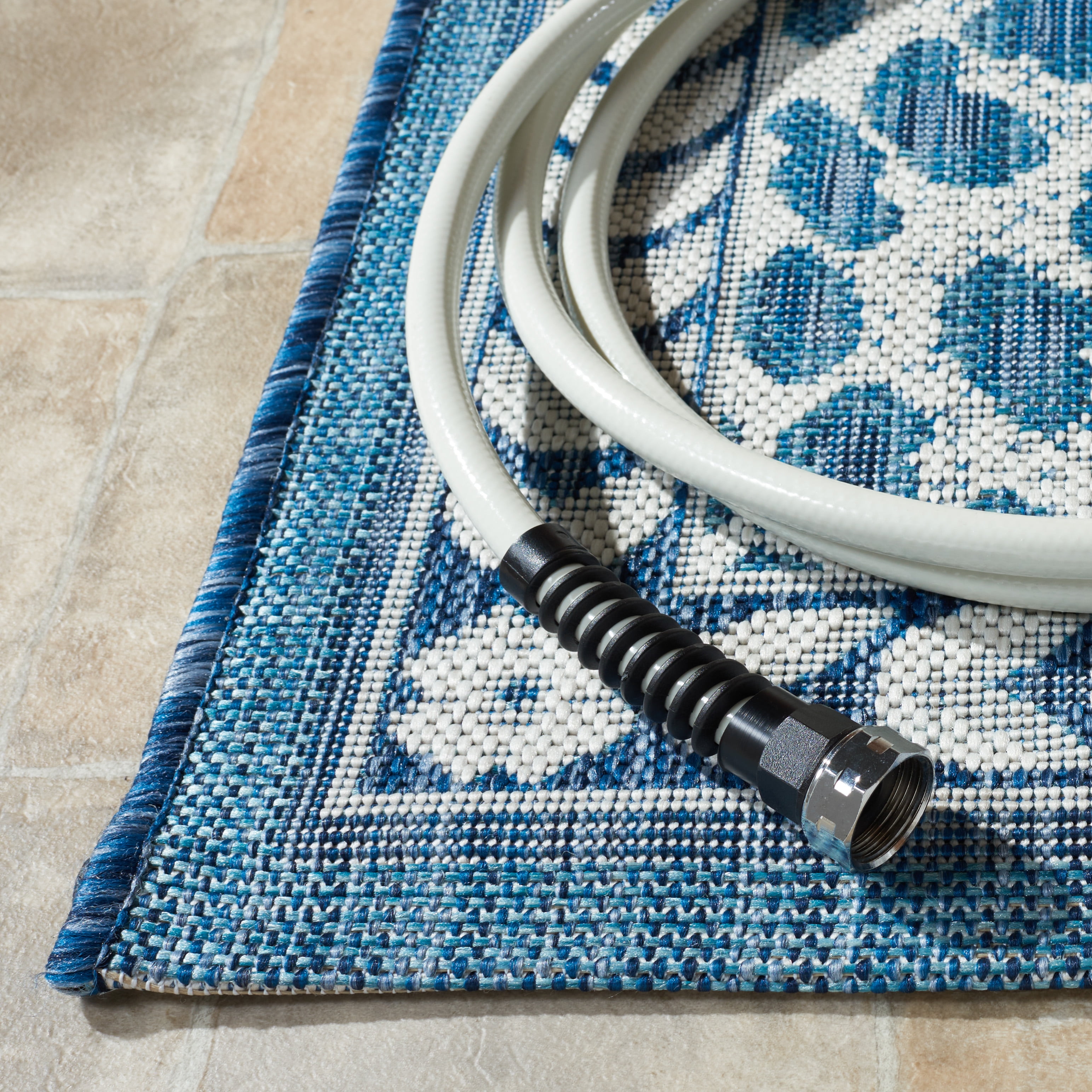 Safavieh Courtyard Regent Animal Indoor/Outdoor Area Rug, Blue/Ivory, 6'7" x 6'7" Square