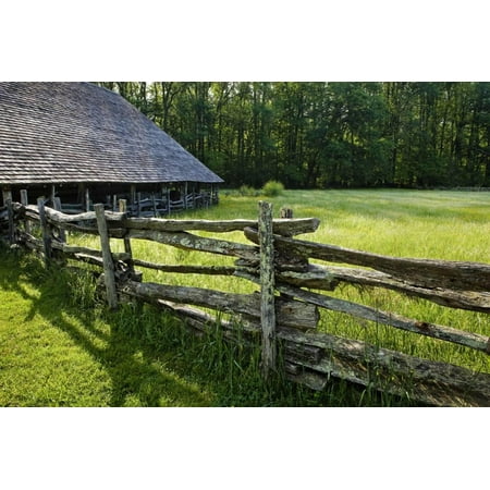 Pottery Barn South Carolina Wooden Barn, Mountain Farm Museum, Great Smoky Mountains National Park, North Carolina, USA Print Wall Art ()