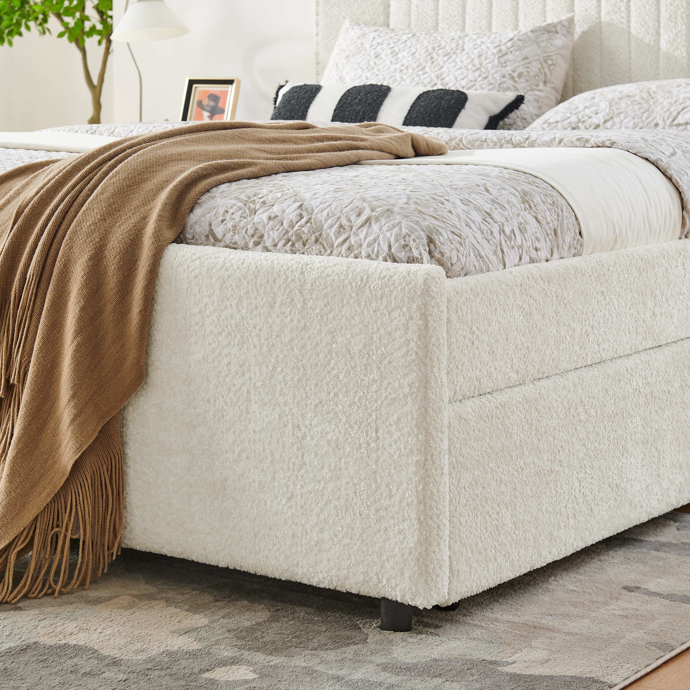 Noble House Luxen Queen Chenille Upholstered Bed, Vertical Tufted Daybed with Pull-out Trundle and Storage Drawers, Beige