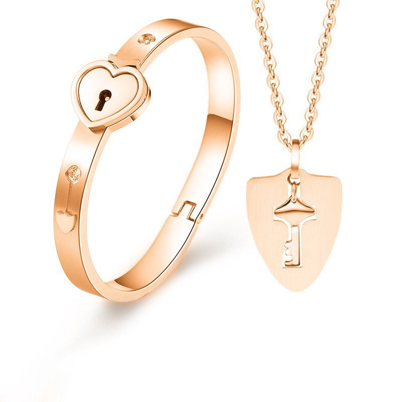 E-Trad Titanium Steel Love Heart Lock 