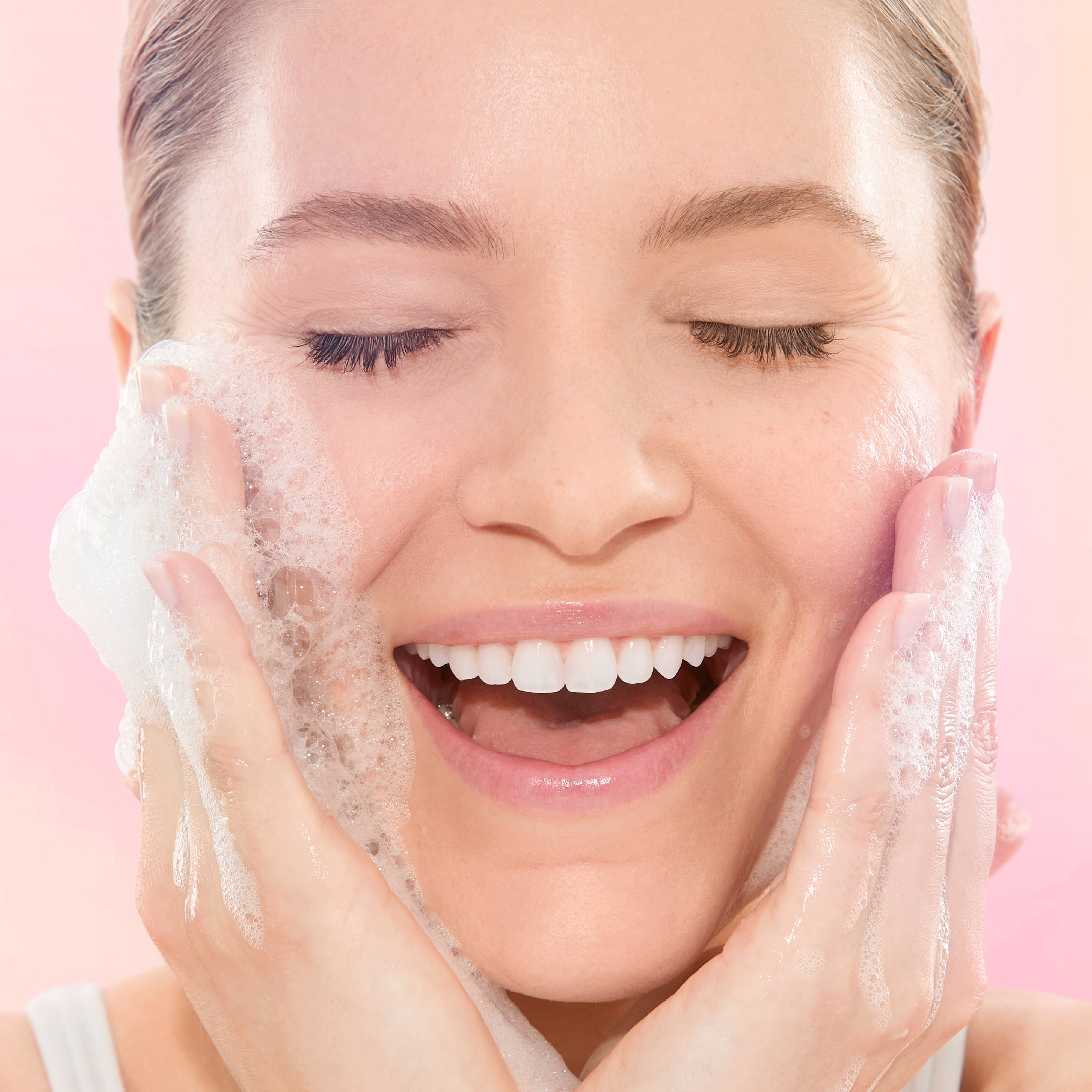 &nbsp;Mario Badescu Foaming PDRN Jelly Cleanser with Peptides and Niacinamide&nbsp;