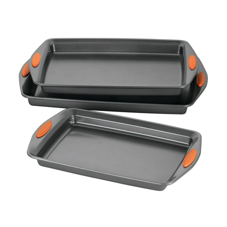 Rachael Ray Nonstick Bakeware Set without Grips includes Nonstick Cookie  Sheets / Baking Sheets - 3 Piece, Silver