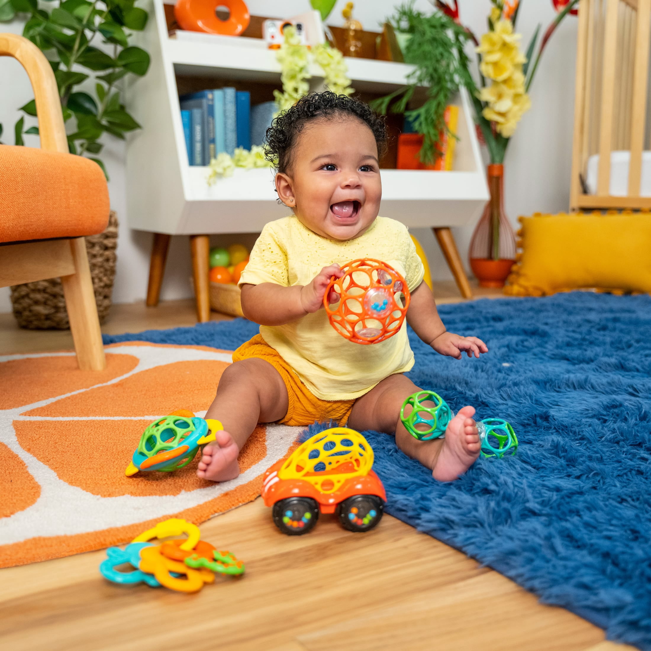 Soothers & Shakers 5pc Gift Set - Baby Rattles & Teethers, Unisex, 0m +