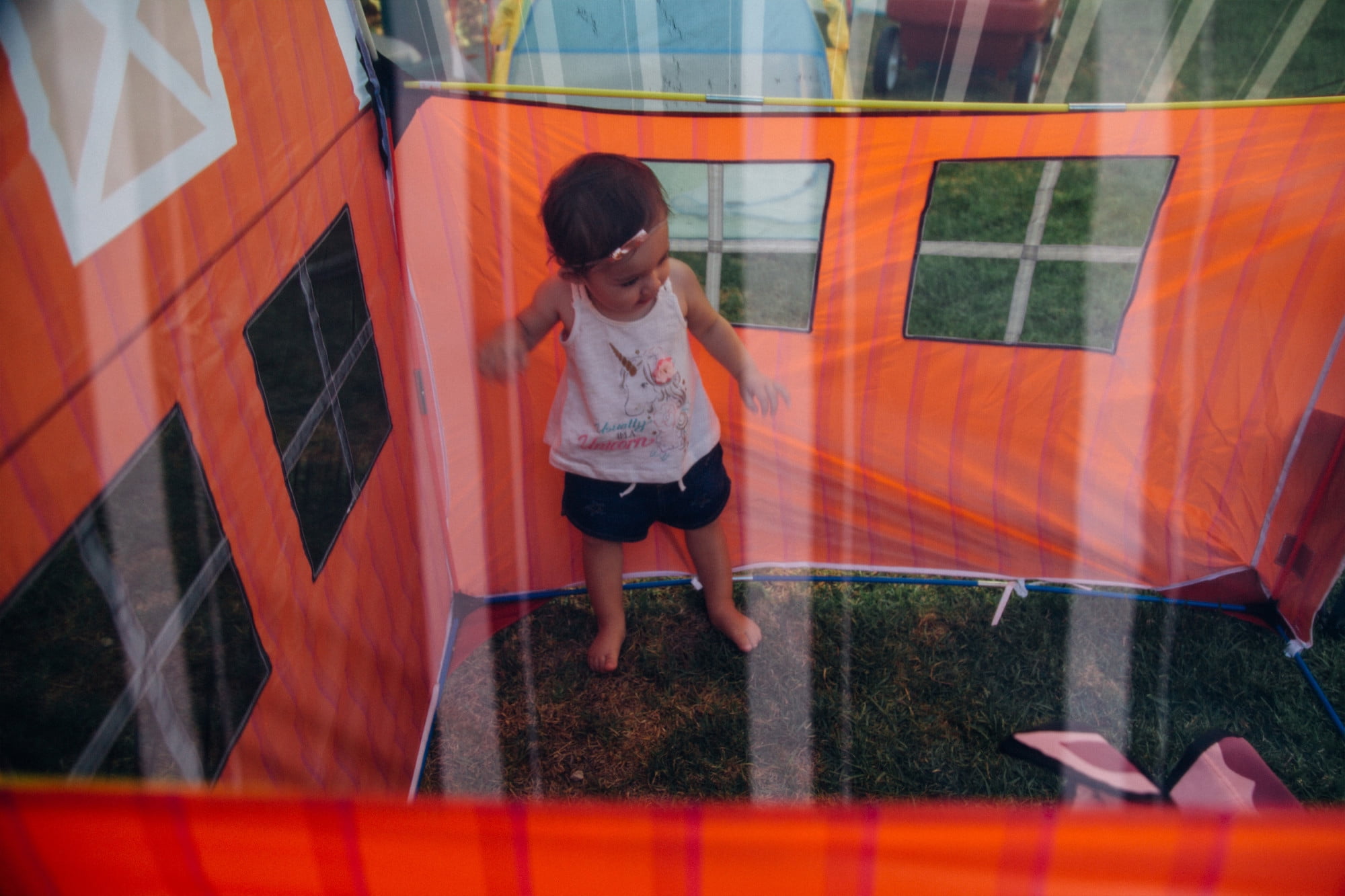 Pacific Play Tents Barnyard Playhouse Tent Red Polyester, Child