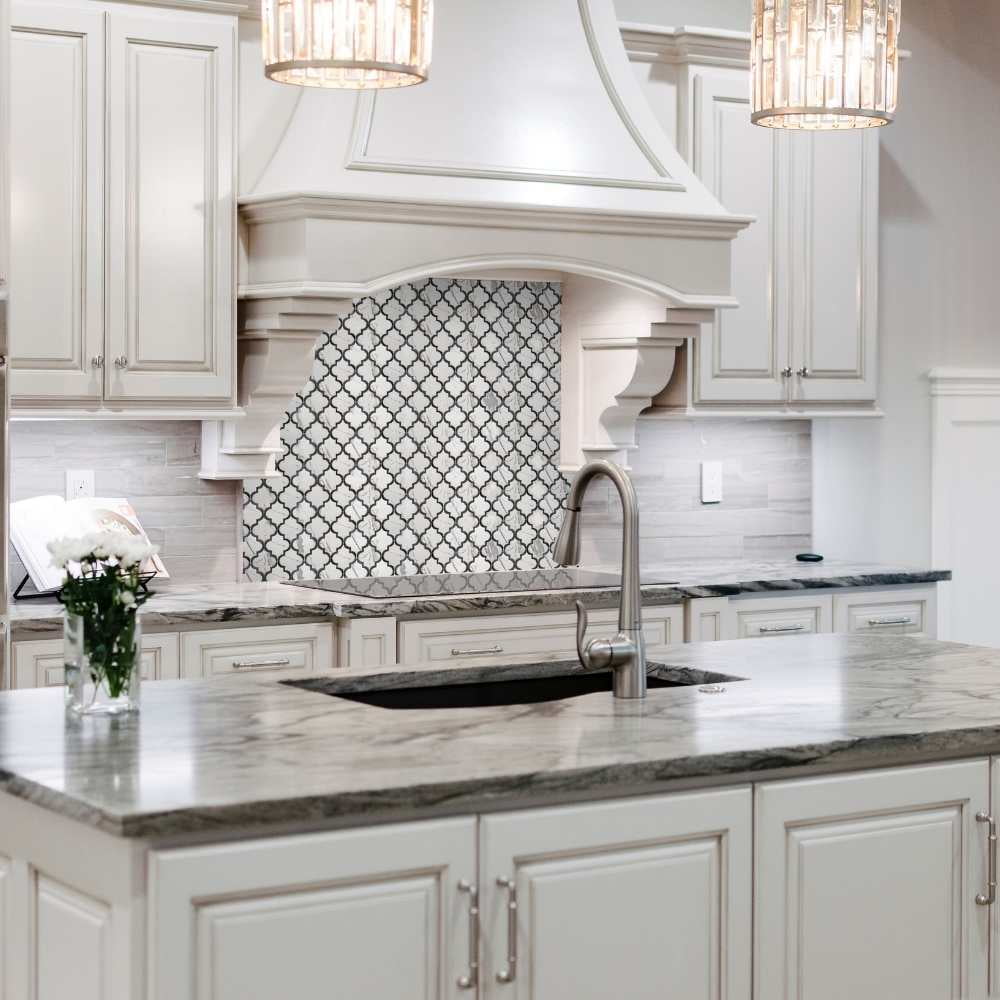 The Tile Life Stately Lantern 9" x 14" Calacatta Polished Porcelain Mosaic Tile, 1 Sheet