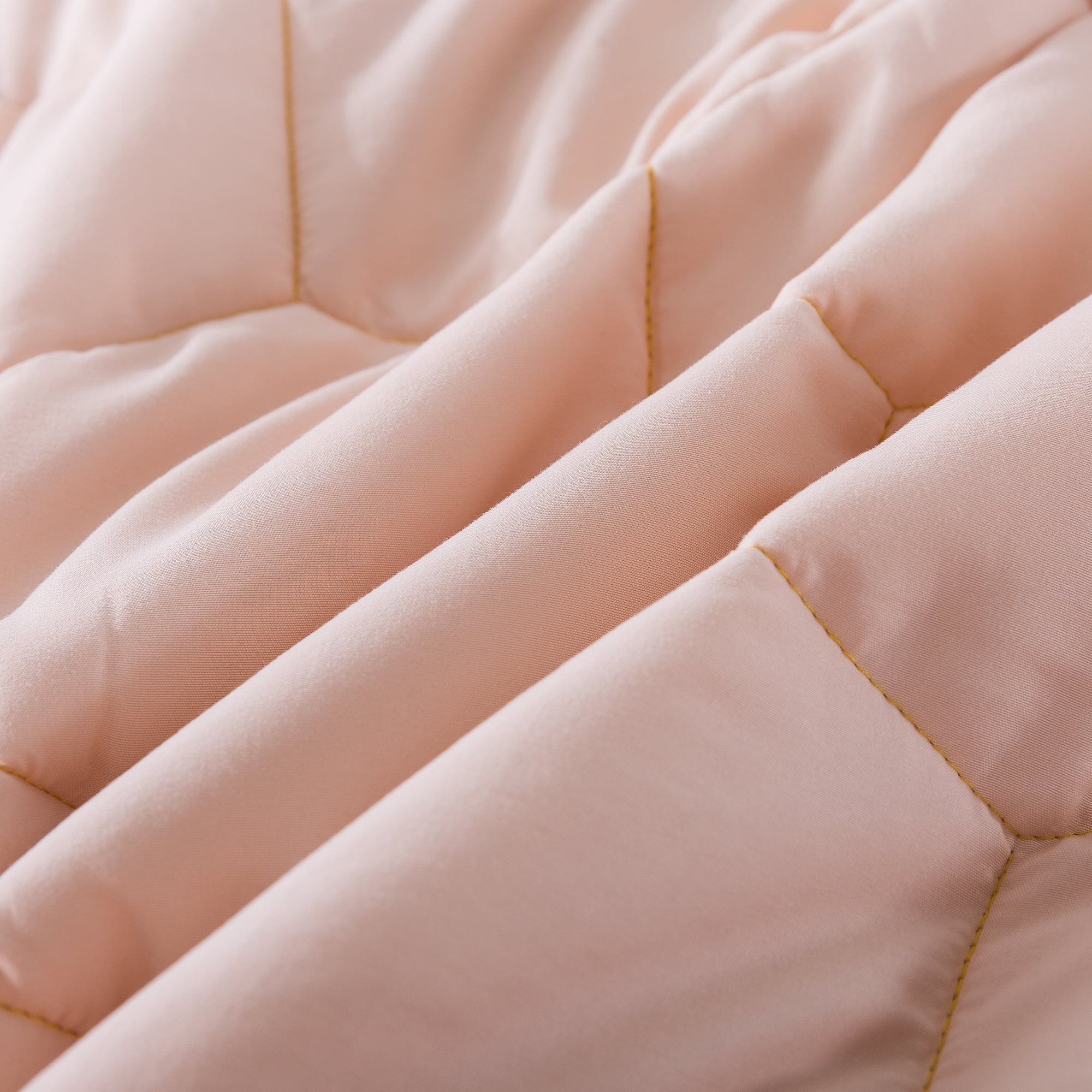 Honeycomb Down Alternative Blanket - Pearl Blush/Spicy Mustard - Twin