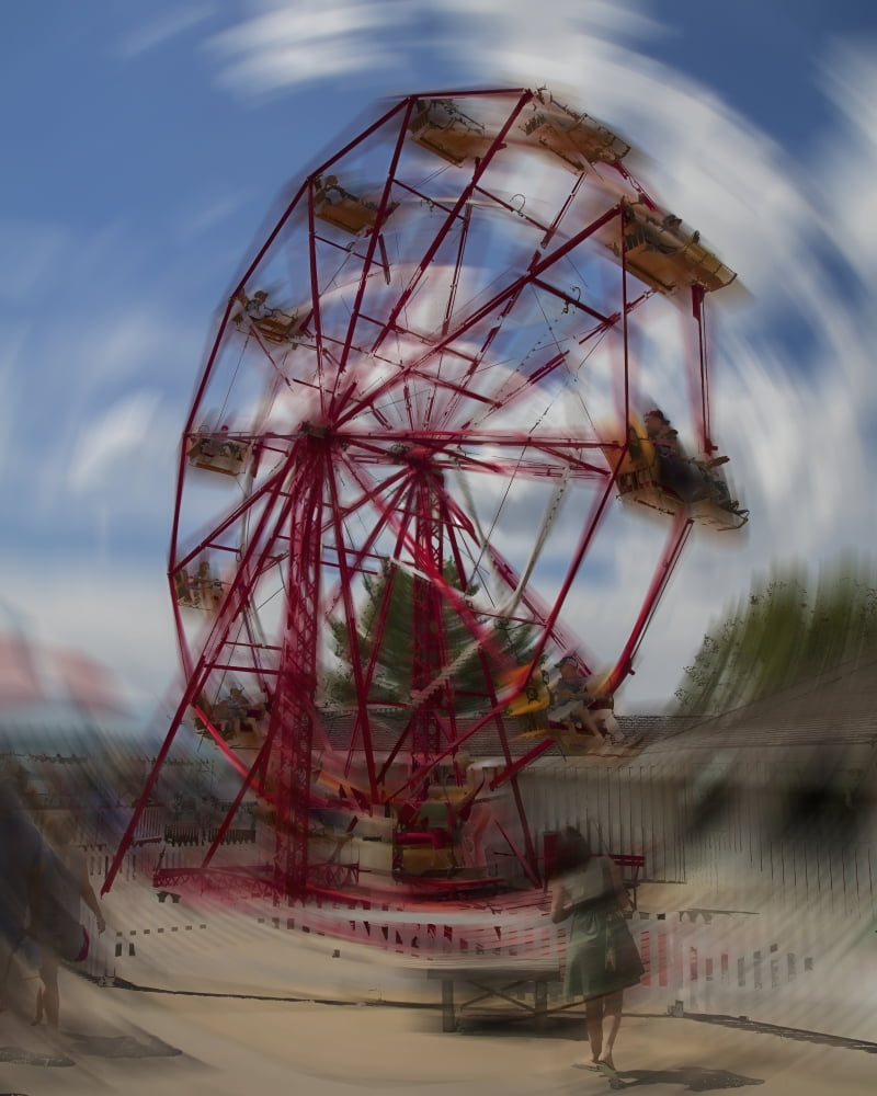 Ferris Wheel At Amu