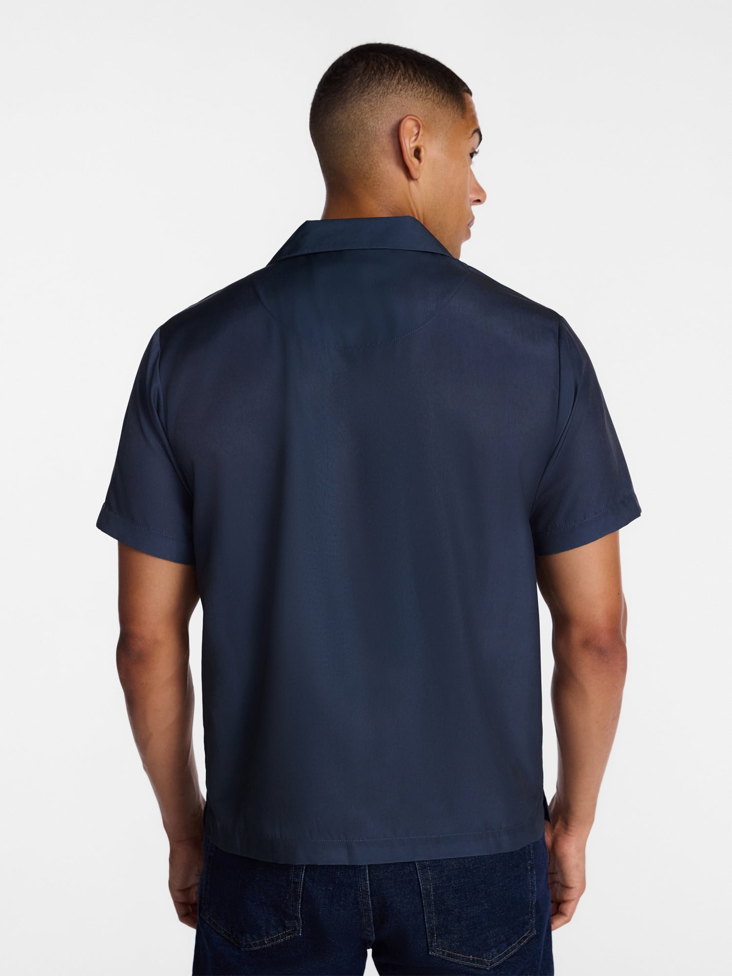 Disney Men's and Big Men's Mickey Mouse Graphic Button Up Shirt with Short Sleeves, Sizes S-4XL