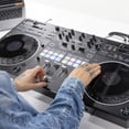 thumbnail image 5 of Pioneer DJ DDJ-REV5 Controlador de DJ de 4 decks con separación de vástagos, 5 of 5