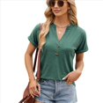 thumbnail image 3 of Camisetas de Mujer Modernas con Cuello en V y Botones, de Corta, Informales, Básicas, Holgadas Verde Oscuro XL, 3 of 10