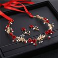 thumbnail image 3 of Conjunto de joyería de corona con aretes en forma de flor Tiaras de boda rojas con diamantes de imitación blancos y perlas Accesorios para el cabello de vid larga para fiesta de Navidad, 3 of 5