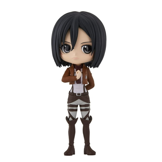 figura banpresto attack on titan mikasa ackerman ver. un Q Posket de 5.5 pulgadas, vista frontal centrada; figura coleccionable con cabello negro corto estilo bob, chaqueta marrón de la Legión de Reconocimiento, bufanda roja, arnés y botas marrones, ojos grandes tipo muñeca y mano sobre el pecho, fondo blanco; a menudo usada como pieza de exhibición en estanterías de colecciones.