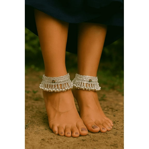 Boho Indian Anklet for Women – Silver Plated Payal with Ghungroo Bells & Color Accents, Traditional Ethnic Jewelry