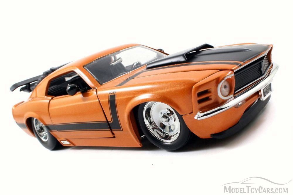 1970 Ford Mustang Boss 429 Collectible 8.25/" Diecast 1:24 Orange Jada Toys