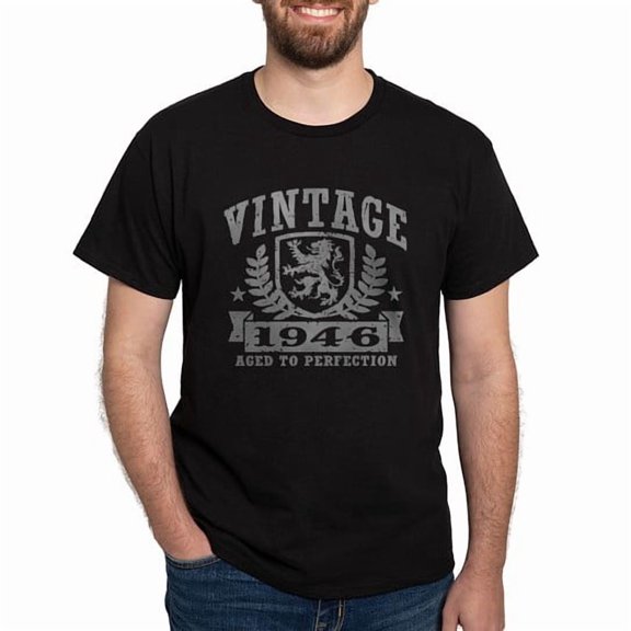 CafePress - Vintage 1946 Dark T Shirt - Men's Classic Cotton T-Shirts