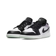 thumbnail image 1 of Zapatillas de baloncesto Air 1 Low OG blancas, azules hielo, clásicas, blancas, negras y rojas, unisex, cómodas, con correa, estilo retro, informales, de caña baja, 1 of 4