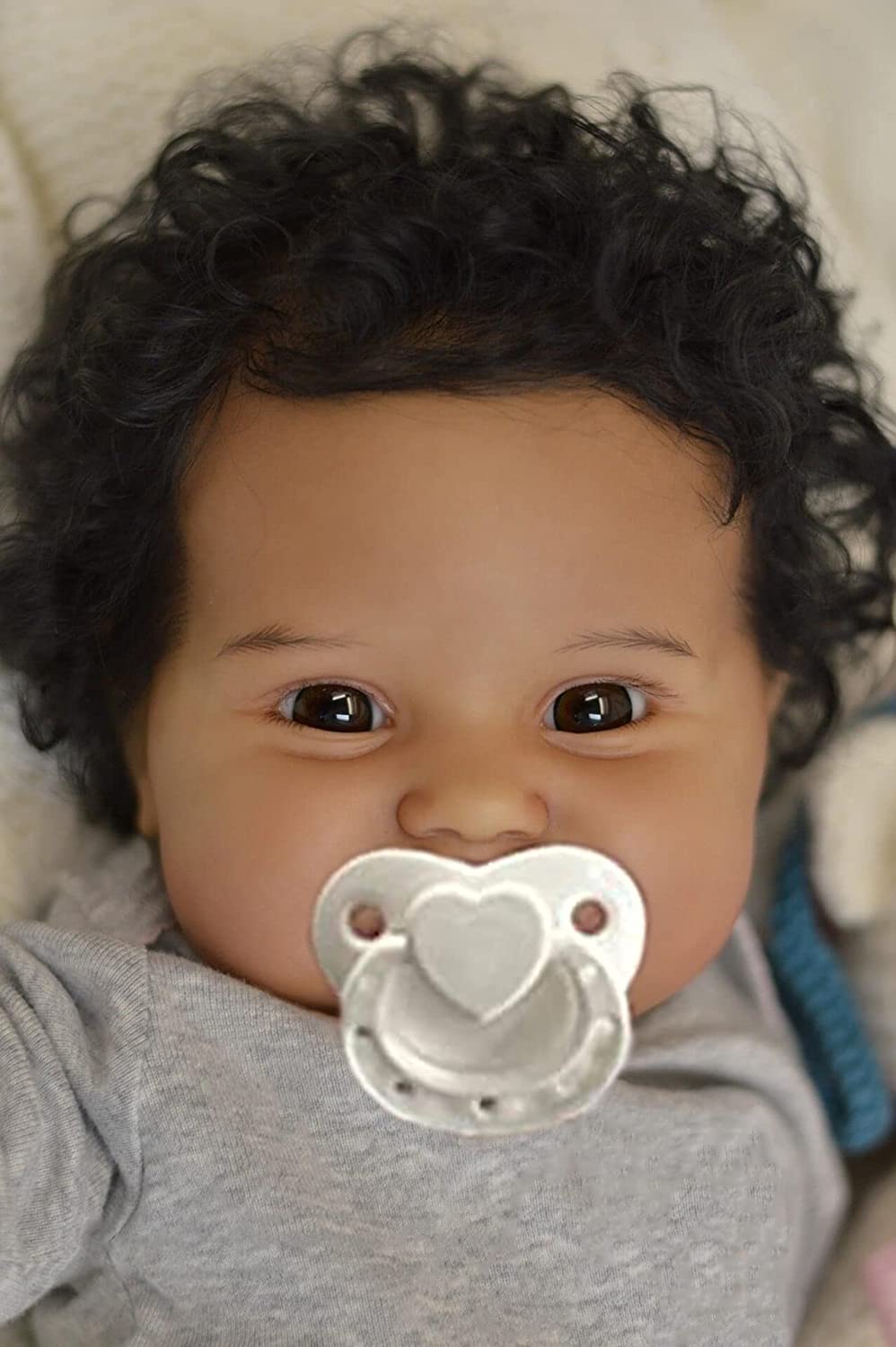 Lifelike African American Reborn Baby Doll, 20 Inch Real Life Soft Cloth Weighted Smile Newborn Baby Doll with Clothes for Gift