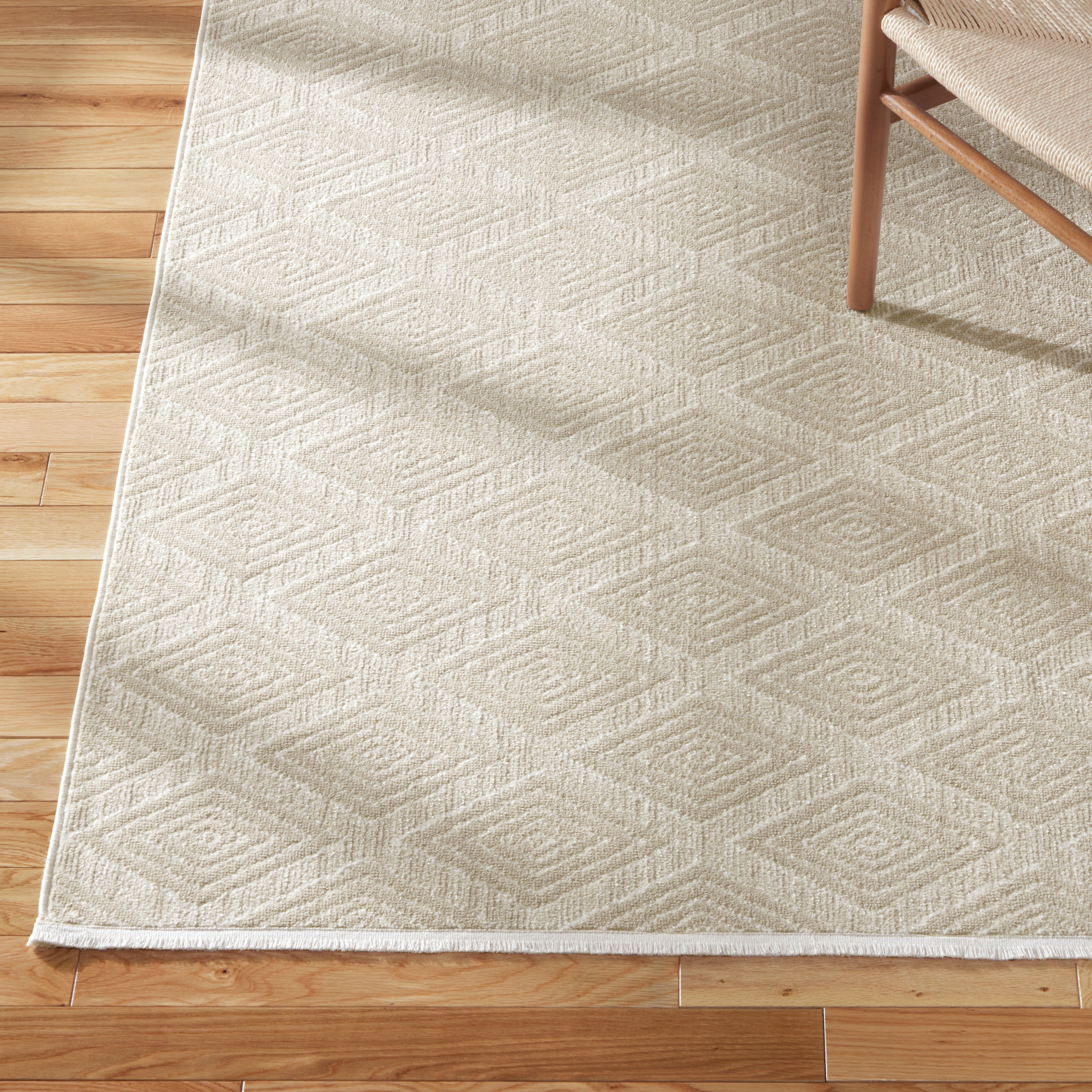 TOWN & COUNTRY EVERYDAY Rein Solid Diamond Everwash® Washable Area Rug with Non-Slip Backing, Pet Friendly Rug, Beige, 5'2"x7'2"