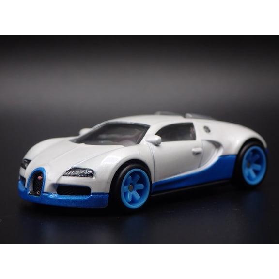 Open Box 2005-2011 BUGATTI VEYRON SUPER CAR WHITE 1:64 SCALE DIORAMA DIECAST MODEL CAR