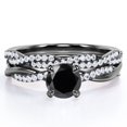thumbnail image 1 of JeenMata Pavé Retorcido Diamante Negro Redondo de 1,75 Quilates Creado en Laboratorio y Moissanita: Conjunto de Boda de Cuatro Puntas: Baño de Oro Negro de 18 K sobre Plata, 1 of 6