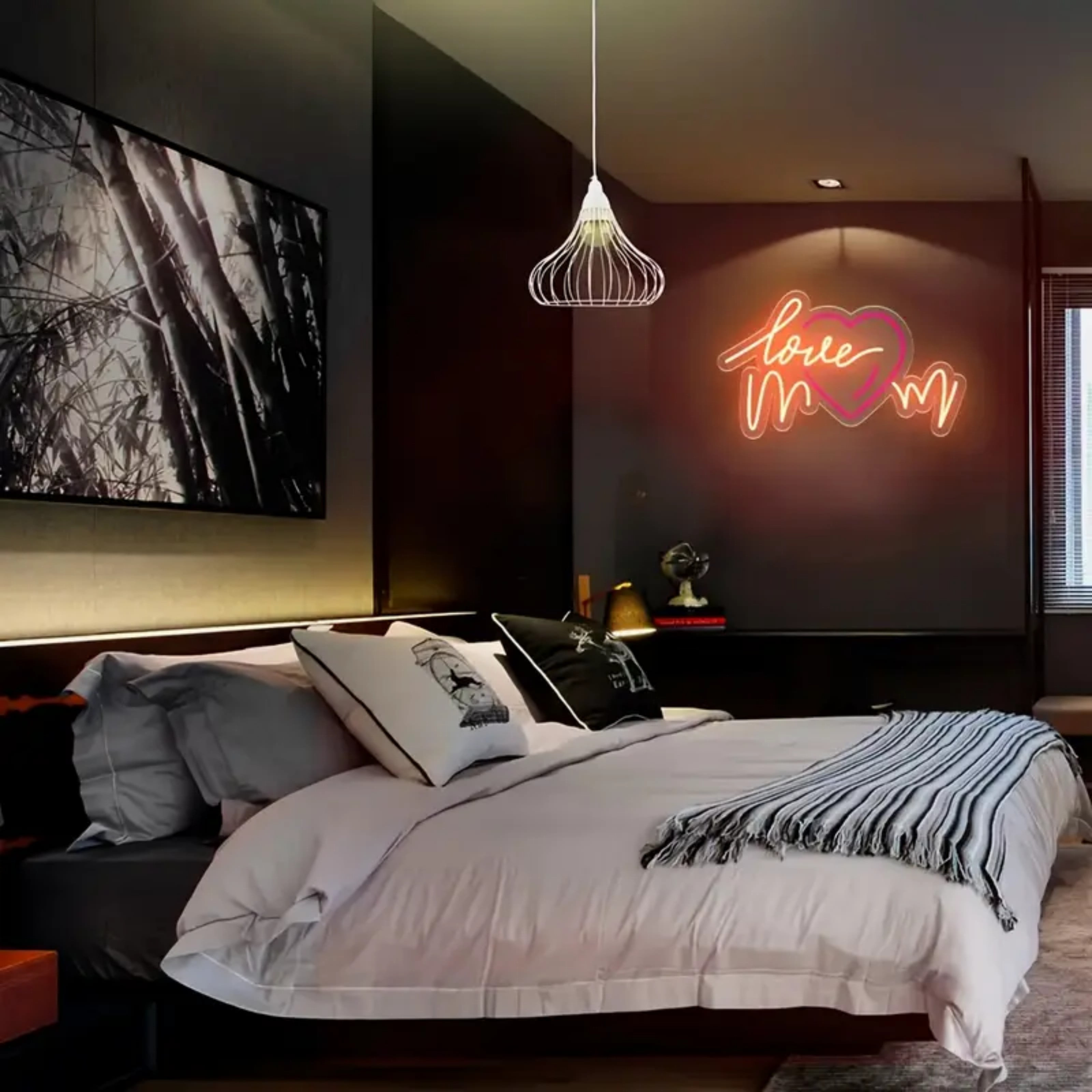 UPONRAY Love Mom Neon Signs, 15.7"*8.7" Dimmable & USB-Powered LED Neon Light, Stylish Wall Decor as gifts for Mother's Day, Mother's Birthday