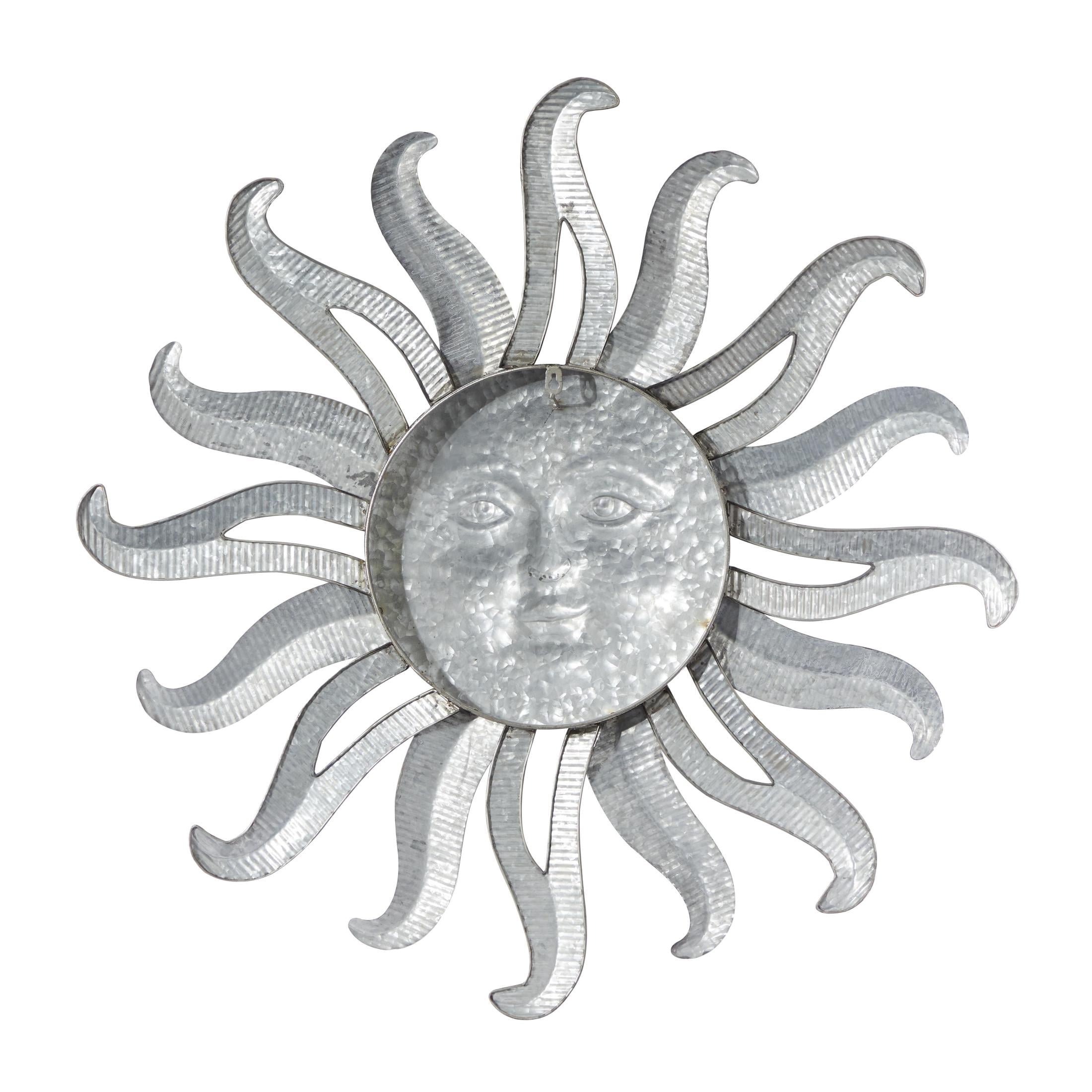 DecMode Gray Metal Sun Indoor Outdoor Face Home Wall Decor with Ribbed Detailing, 36" x 4" x 36"