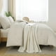 thumbnail image 4 of Juego de edredón Litanika tamaño king beige con 2 fundas de almohada, 4 of 5