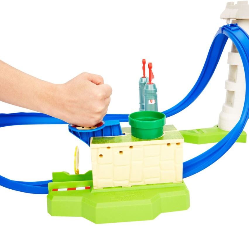 Hot Wheels Mario Kart Circuit Slam Vehicle Playsets with Mattle Blue Car Toy