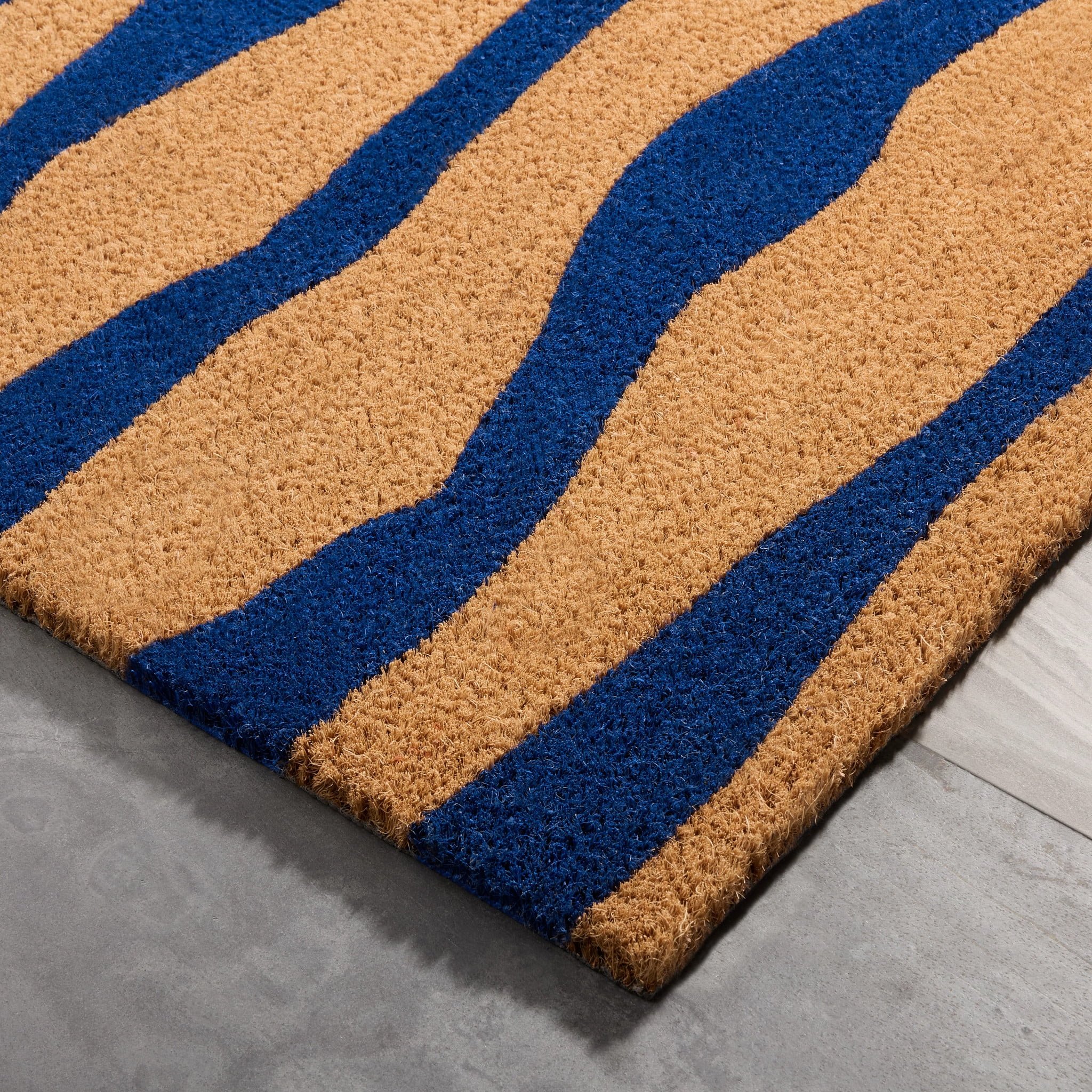 TOWN & COUNTRY TERRA Ravine Abstract Mountain Outdoor Door Mat, Natural Coir, Heavyweight, Non-Slip Entryway Mat, Blue, 18"x30"